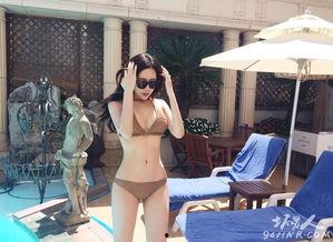 人气女主播性感泳装,人气飙升，魅力无限